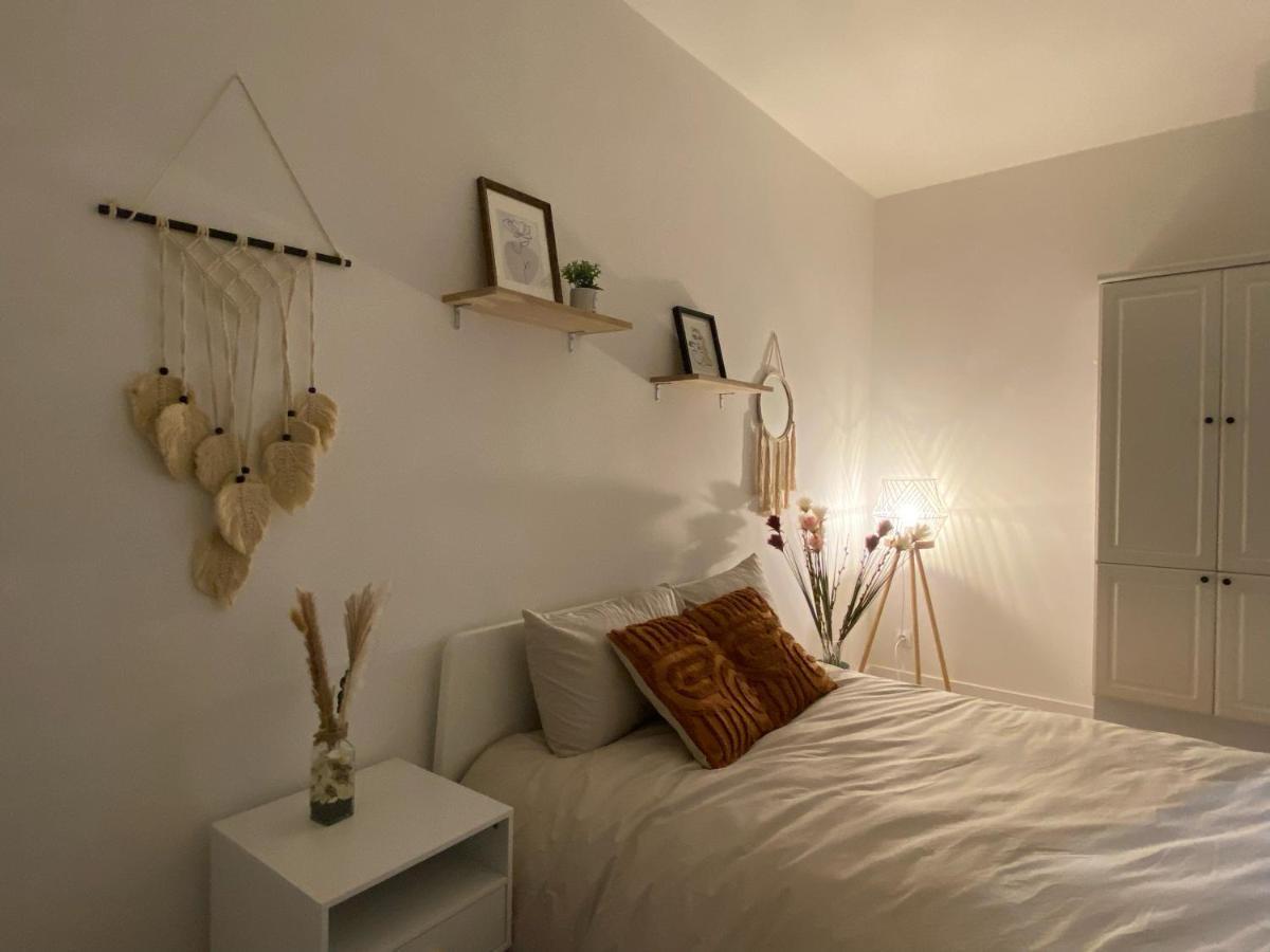 Confort & Elegance En Ville Avec Parking Gratuit เลอม็องส์ ภายนอก รูปภาพ